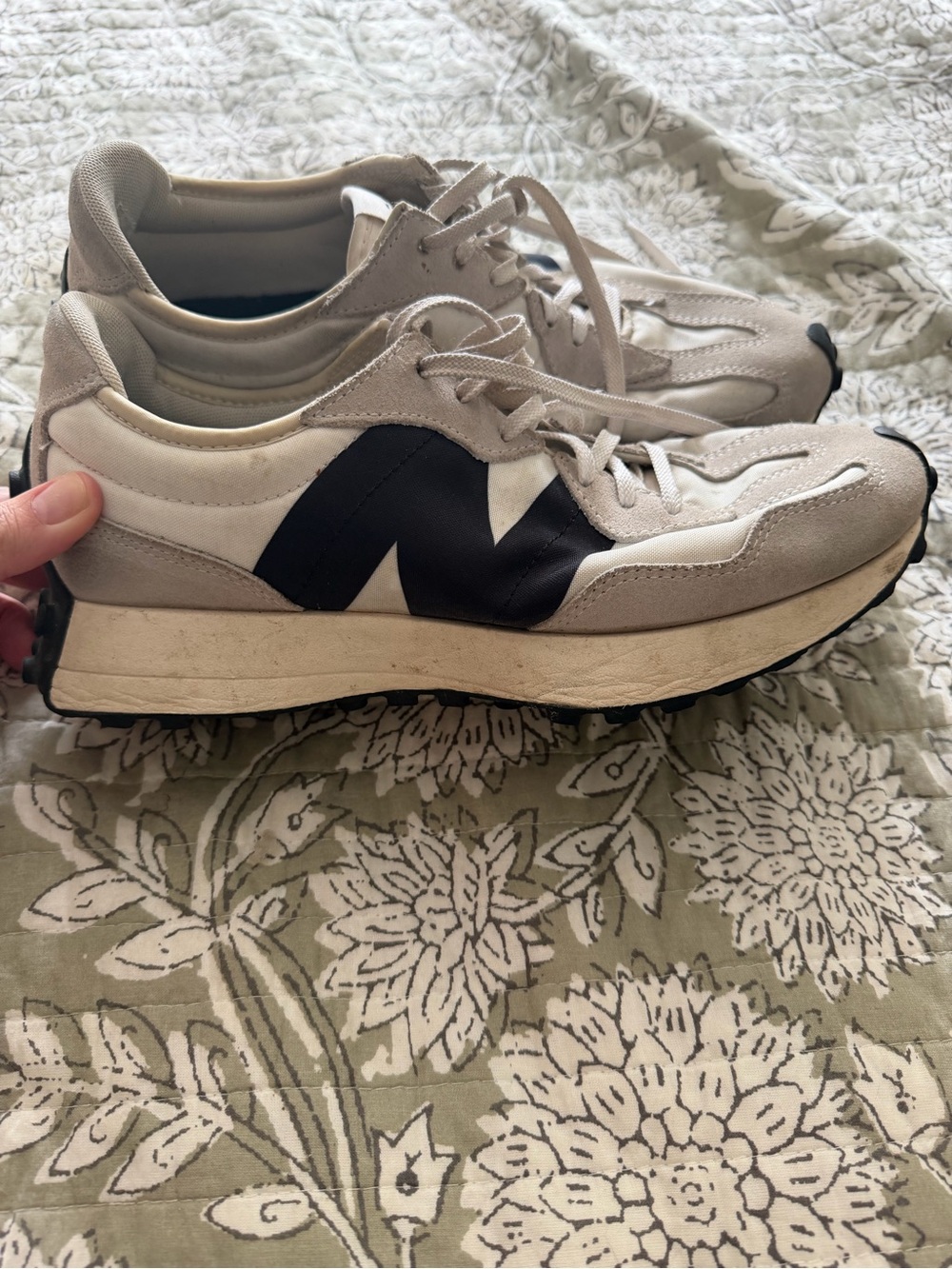 New Balance 327 - Women's Beige and Black Athletic Shoes - Picture 2 of 6